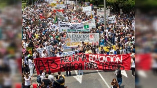 Los estudiantes colombianos copian el modelo chileno de protesta callejera