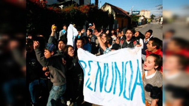 Los estudiantes de Chile piden un plebiscito nacional