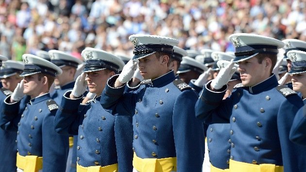 EE.UU.: La Fuerza Aérea hace opcional nombrar a Dios en su juramento