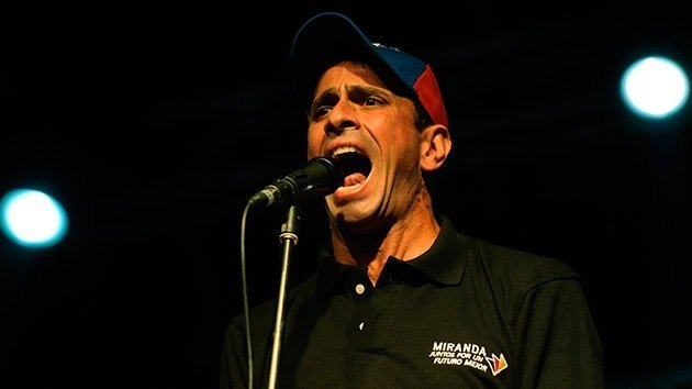 Henrique Capriles inscribe su candidatura para las presidenciales