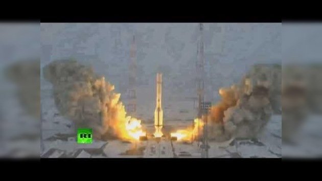 Video: Rusia lanza el cohete Proton-M con un satélite de telecomunicaciones