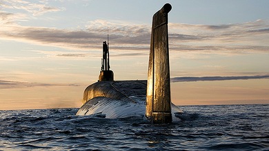Submarinos nucleares rusos lanzan misiles de crucero durante maniobras en el este