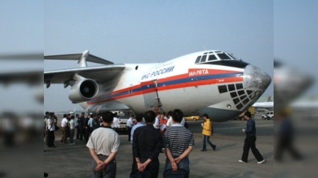 Llega a Chengdu el primer avión ruso con ayuda humanitaria