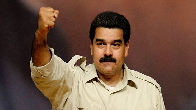 Maduro reclama "poderes especiales" para atajar la corrupción que "se traga la patria"