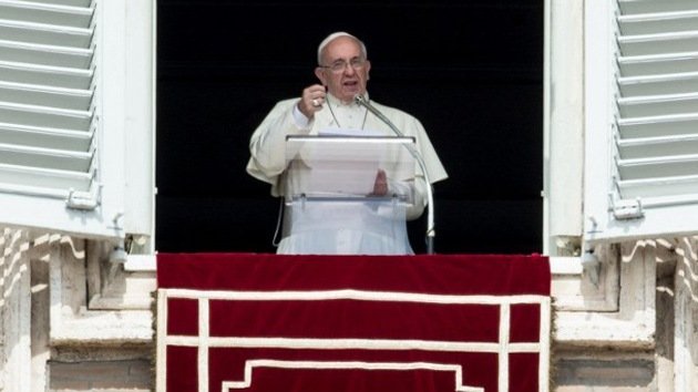 El papa insta a los líderes a "encontrar una solución justa al conflicto fratricida" en Siria