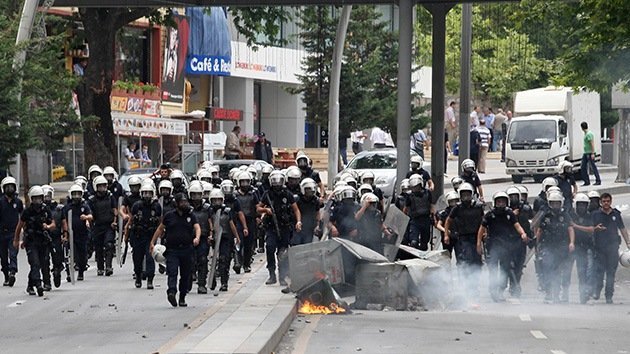 El Gobierno turco podría usar el Ejército para reprimir protestas