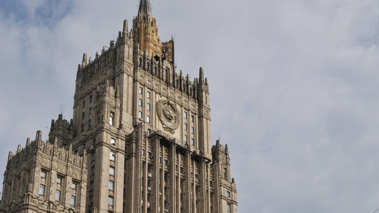 Cancillería rusa: "Moscú no va a obedecer el dictado de EE.UU."