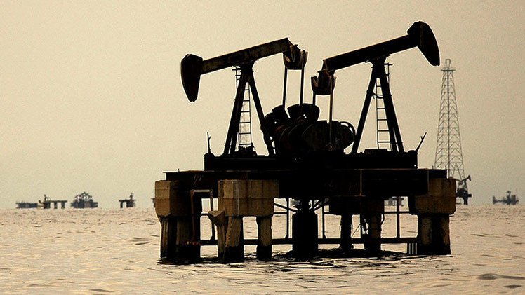 OPEP o EE.UU.: ¿quién será el primero en reducir la producción de petróleo?