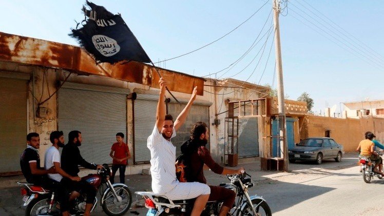 Desmantelan en Francia una red del Estado Islámico que enviaba a jovenes a Siria e Irak