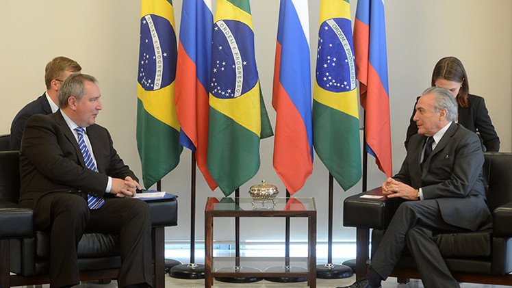 Rusia y Brasil preparan un 'megaproyecto' de cooperación en la industria espacial y militar