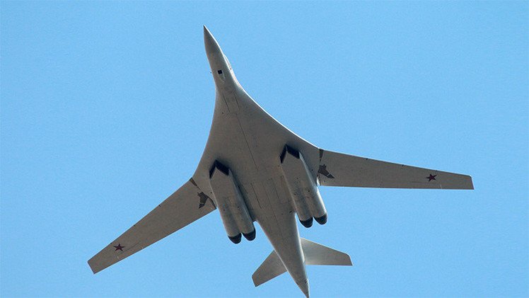 El bombardero estratégico Tu-160 llega mejorado a la Fuerza Aérea de Rusia