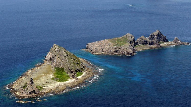 China construye una base militar cerca de islas en disputa con Japón