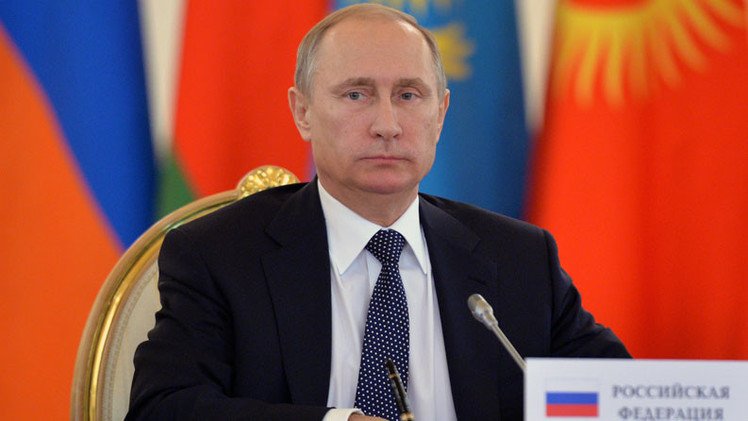 Historiadora francesa: Putin busca mantener el equilibrio entre Oriente y Occidente