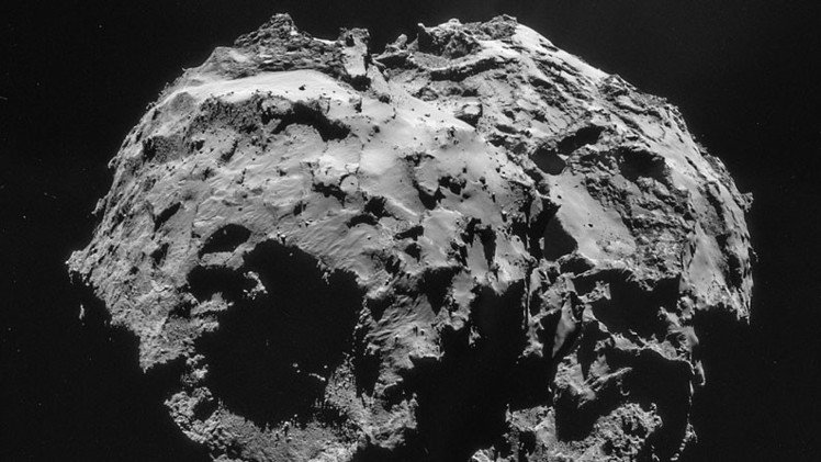 Fotos: Revelan dramático y accidentado paisaje del cometa 67P/Churiúmov-Guerasimenko