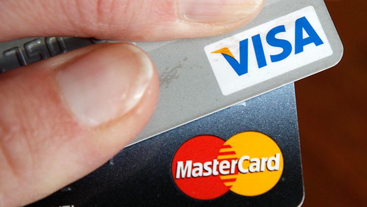 Visa y MasterCard suspenden sus servicios a los bancos rusos en Crimea