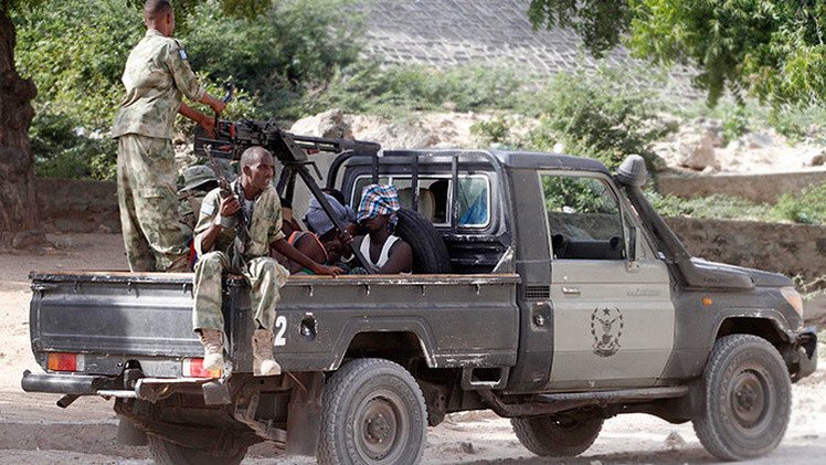 EE.UU. lanza un ataque aéreo contra un líder de las milicias en Somalia