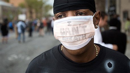 Internautas se indignan por la campaña de CNN que invita a lanzar preguntas a policías