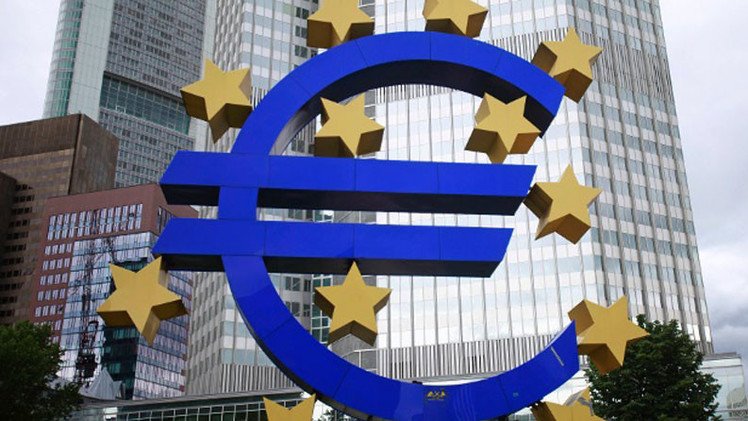Los tres factores que casi llevaron a la Eurozona a su destrucción en 2014