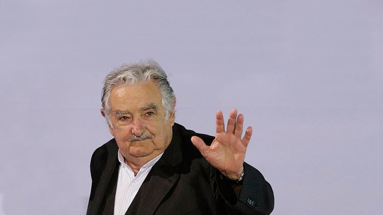 Uruguay: Organizan desde Facebook una despedida multitudinaria a Mujica 