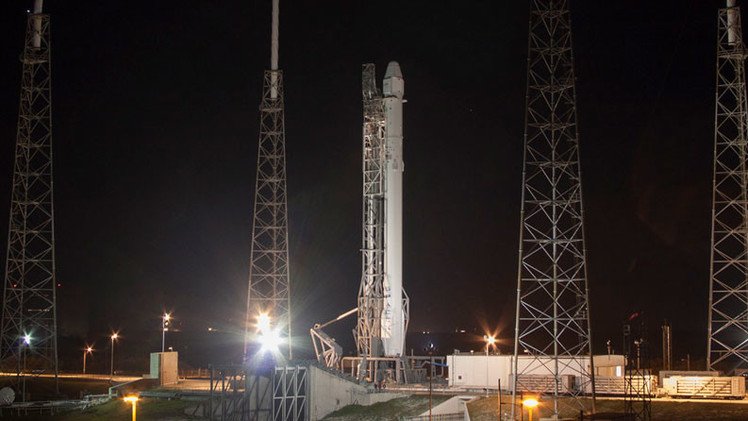 Video: Lanzamiento del cohete Falcon 9 de SpaceX en Florida - RT