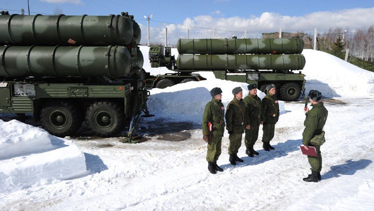 Modernos sistemas antiaéreos S-400 entran en servicio en el norte de Rusia