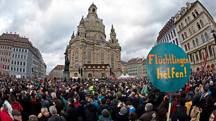 #Lovestorm: 35.000 personas marchan contra la xenofobia en Dresde