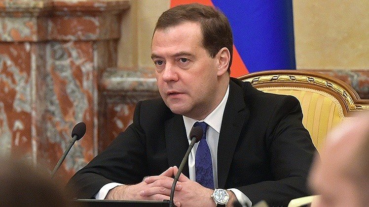 Medvédev: Rusia cumplirá sus compromisos ya que tiene los recursos para pagar sus deudas