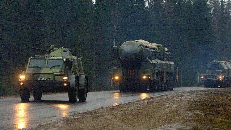 Video: Dotaciones de misiles estratégicos rusos se ejercitan en los bosques de Rusia Central