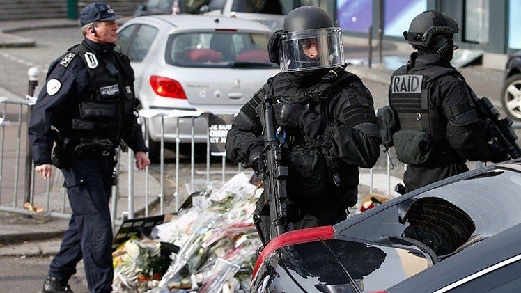 El atentado en París: ¿Una operación de bandera falsa llevada a cabo por la CIA?