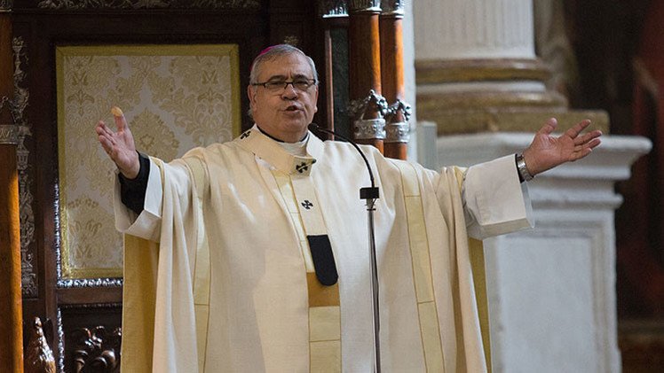 El polémico arzobispo de Granada tendrá que explicar sus cuentas ante la Santa Sede 