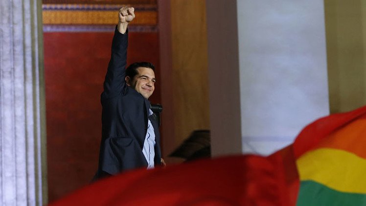 Político italiano: "La victoria de Syriza en Grecia es una buena bofetada a la UE"