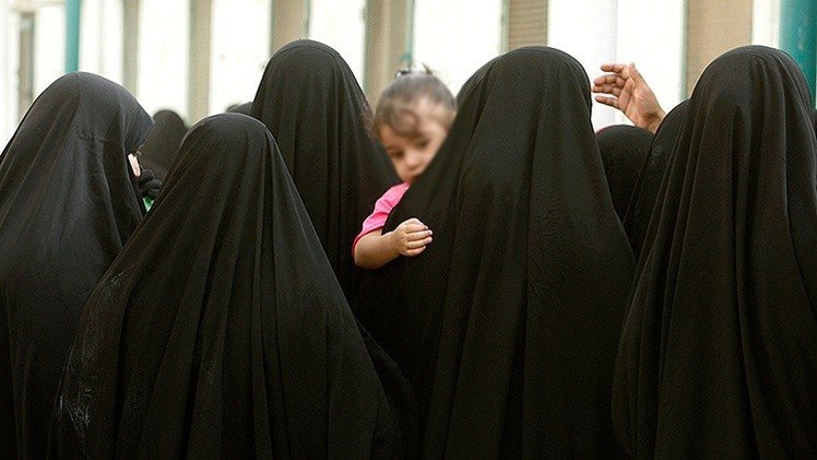 El Estado Islámico ordena la mutilación genital a 2 millones de niñas en Irak 