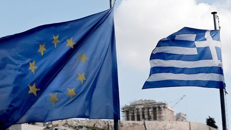 El canciller griego: "La UE debe cambiar de estrategia en sus relaciones con Rusia"