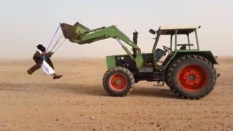 Mientras tanto en algún desierto de Arabia Saudita...