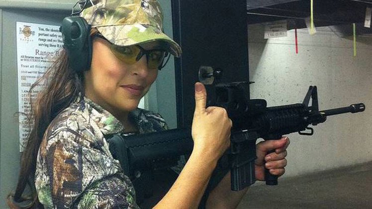  EE.UU.: Mujer prohíbe acceso de musulmanes a campo de tiro y su negocio "prospera"