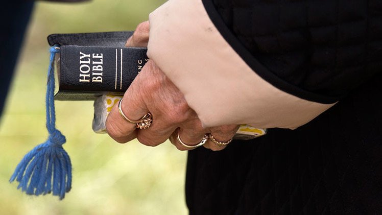 Un ateo gana 100.000 dolarés vendiendo una aplicación de la Biblia