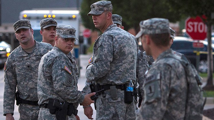 Las tropas de la Guardia Nacional de EE.UU. permanecerán en la frontera con México 