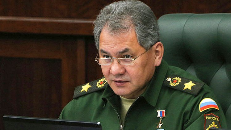 El ministro de Defensa ruso recibe la Orden al Mérito de Venezuela
