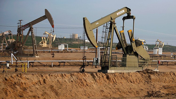 Oficial de la Reserva Federal de EE.UU.: "Arabia Saudita organizó la crisis petrolera"