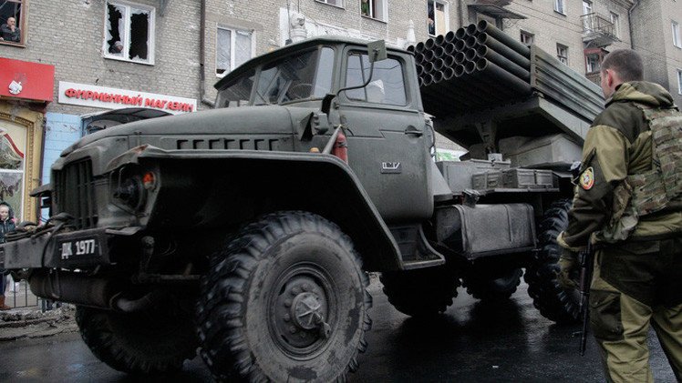 Ucrania: La OSCE confirma la retirada de armamento pesado por parte de las autodefensas