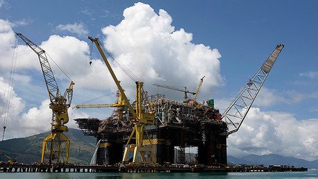 Al menos tres muertos por una explosión en una plataforma marítima de Petrobras