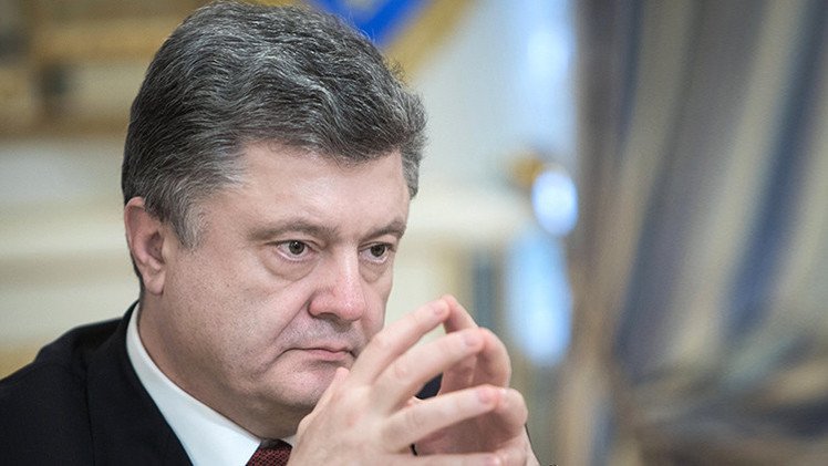 Poroshenko, multimillonario pese a las promesas de vender sus activos