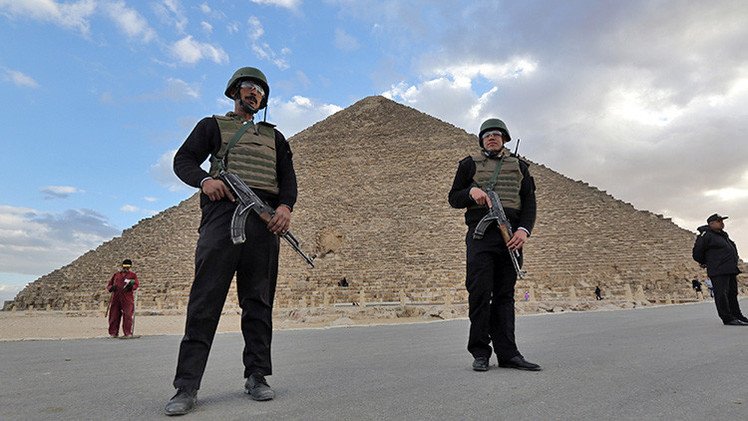 Un clérigo kuwaití propone destruir las pirámides "idolátricas" de Egipto
