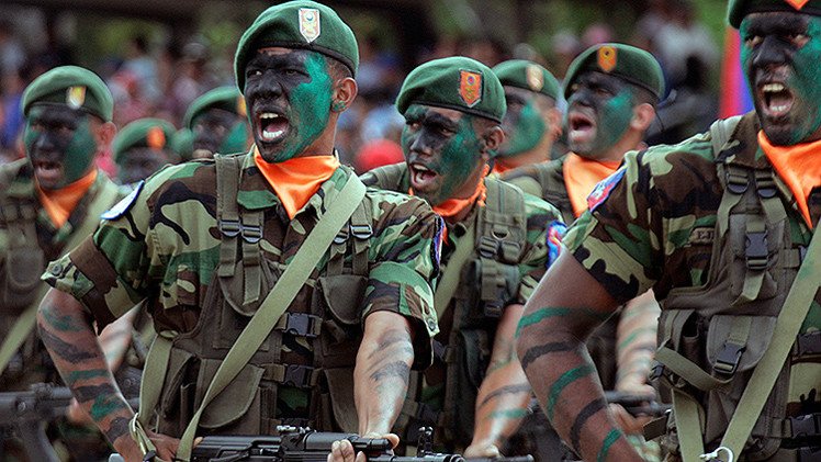 Maduro anuncia en Venezuela ejercicio militar especial de defensa