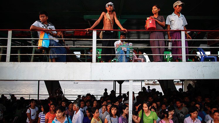 El hundimiento de un barco deja al menos 60 muertos en Birmania