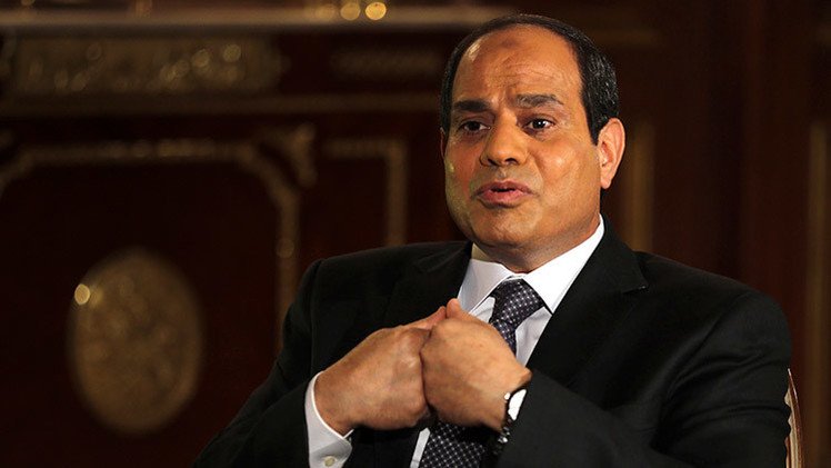 El presidente de Egipto admite que su país se halla en riesgo de desintegración