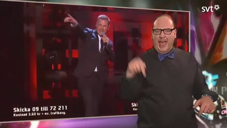 Un intérprete de lenguaje de señas se roba el show en un festival de la canción
