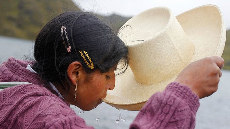 Mujeres rurales lideran proyectos de agua potable en Perú