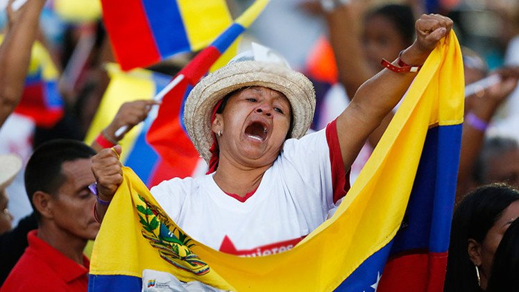 Recolectan en Venezuela más de un millón de firmas en rechazo al decreto de Obama