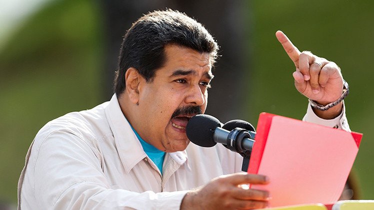 Maduro acusa al expresidente español Felipe González de apoyar el golpe contra Venezuela